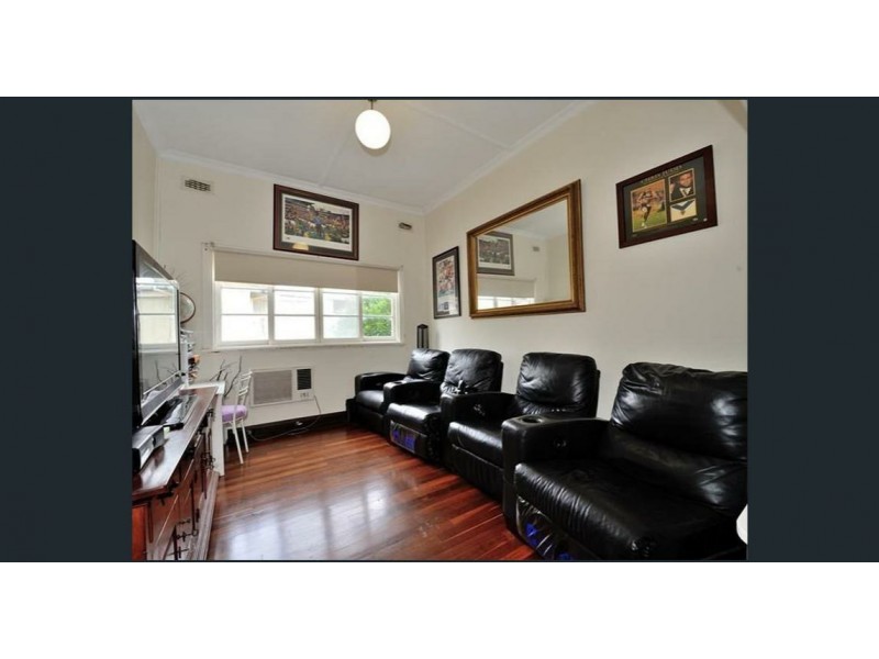 9 May Street, Rockingham WA 6168