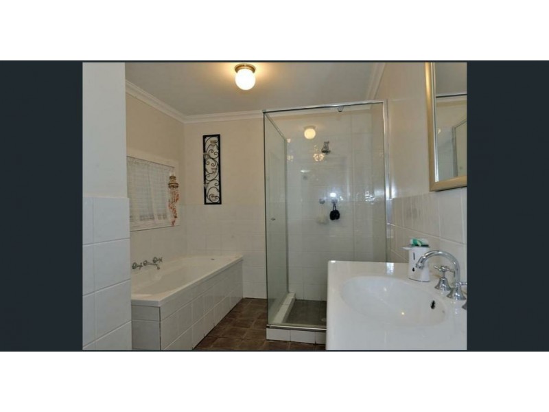 9 May Street, Rockingham WA 6168