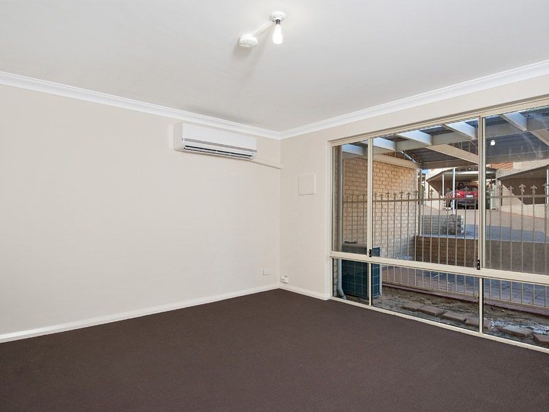 4/5 Primula Close, Murdoch WA 6150