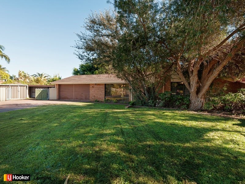 15 Rolland Court, Leeming WA 6149