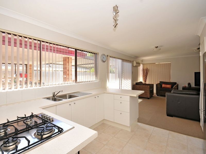 33 Burrendah Boulevard, Willetton WA 6155