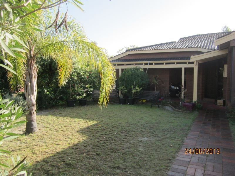 8 Stallwood Gardens, Leeming WA 6149