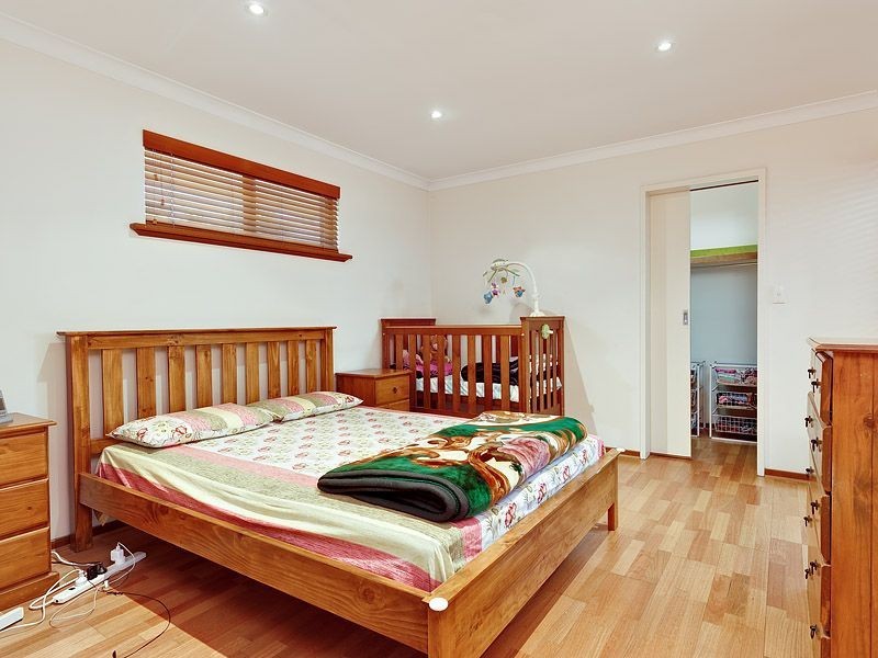 77 Gracechurch Crescent, Leeming WA 6149