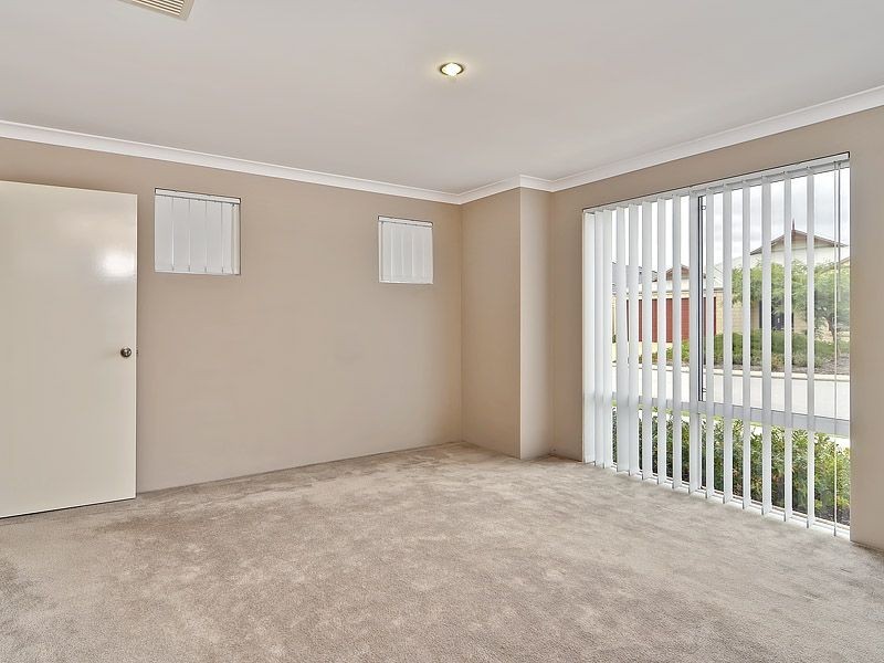 54 Claridge Circle, Thornlie WA 6108