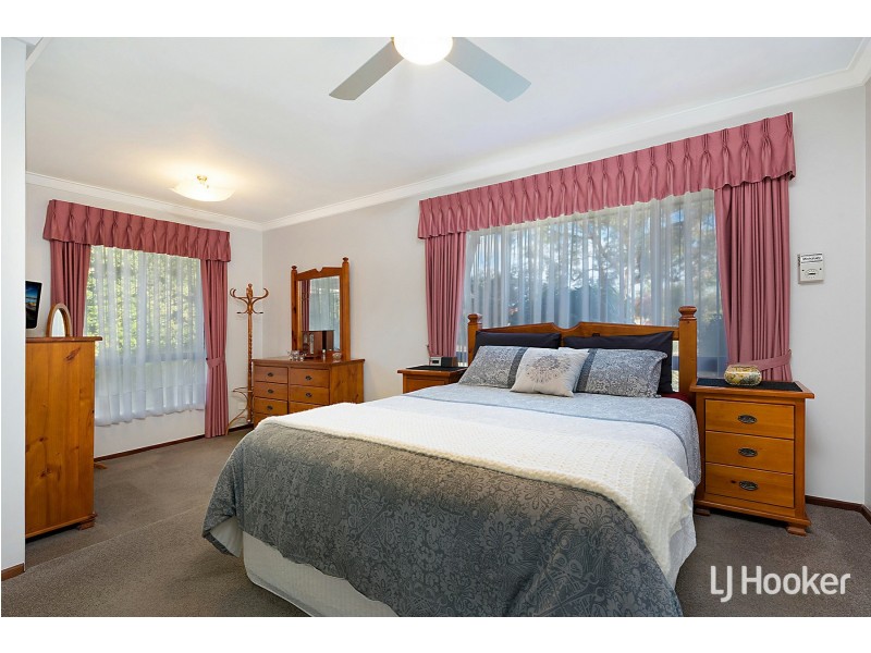 36 Collett Way, Leeming WA 6149