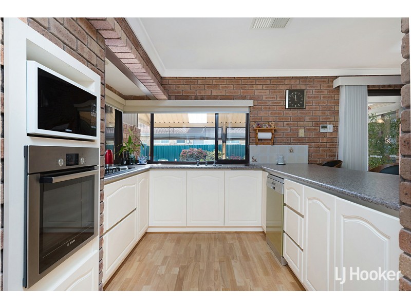 36 Collett Way, Leeming WA 6149