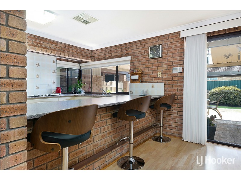 36 Collett Way, Leeming WA 6149