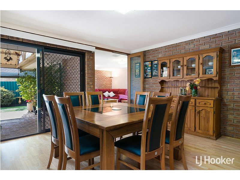 36 Collett Way, Leeming WA 6149