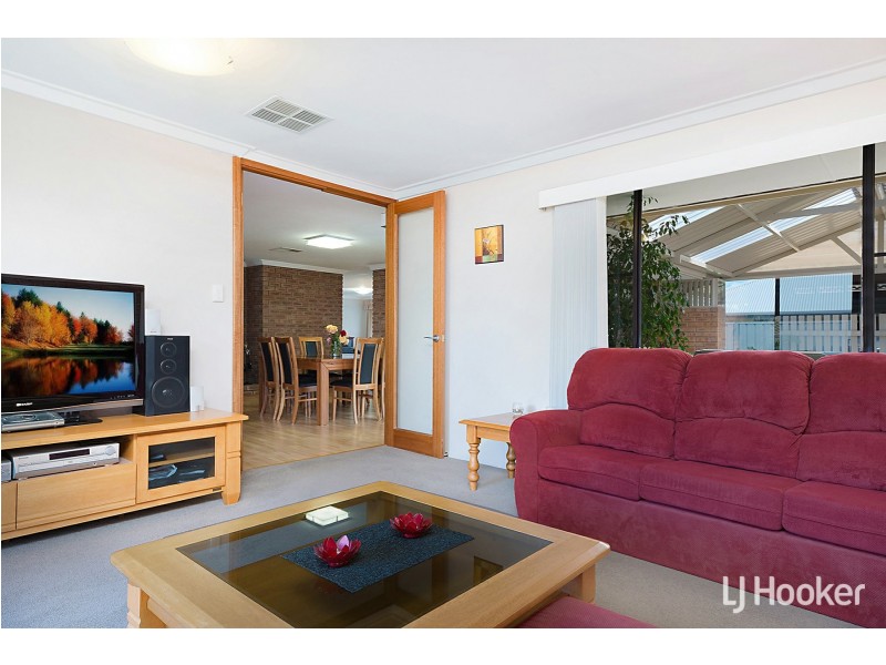 36 Collett Way, Leeming WA 6149