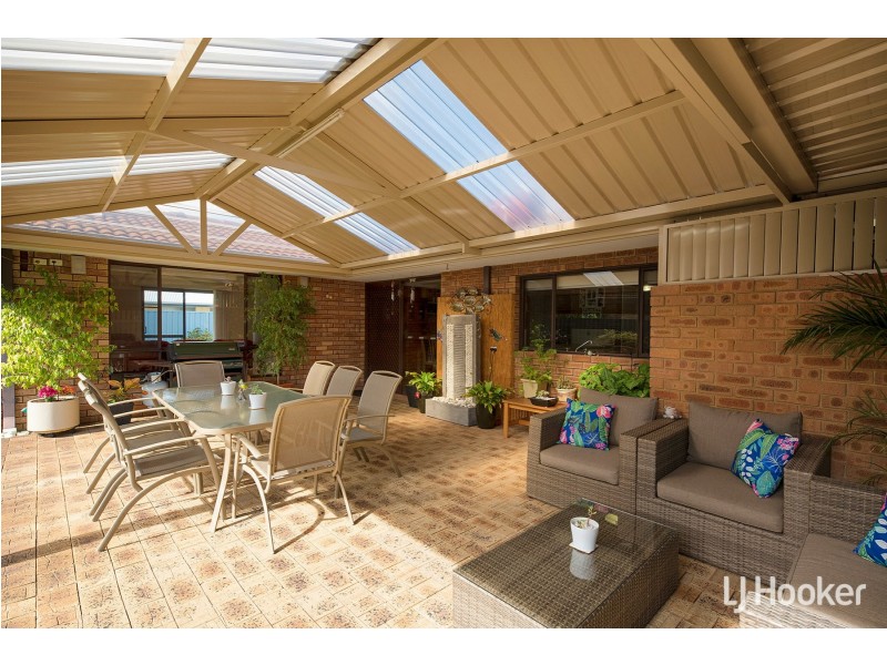 36 Collett Way, Leeming WA 6149