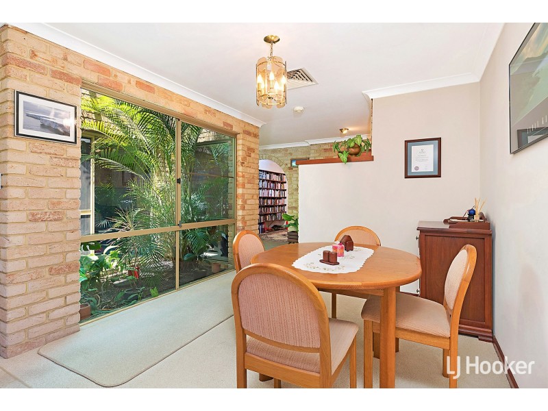 2 Leahy Court, Leeming WA 6149