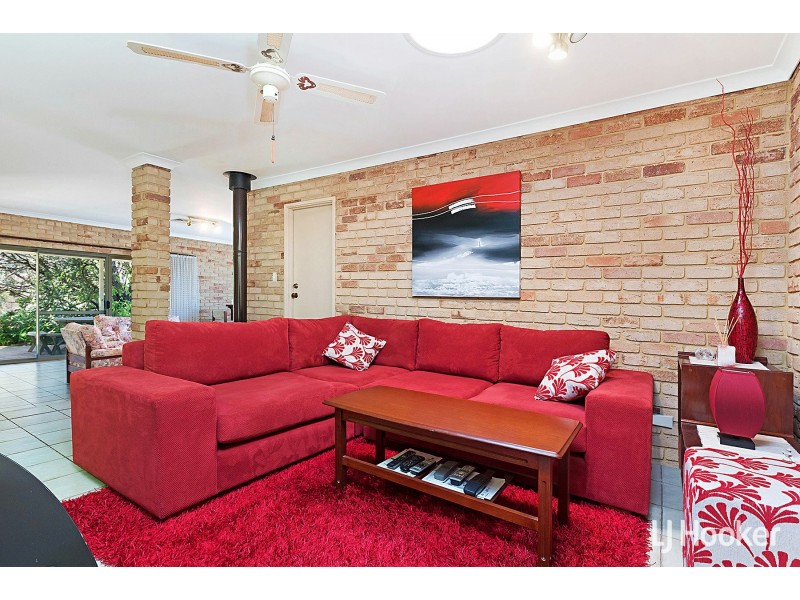 2 Leahy Court, Leeming WA 6149