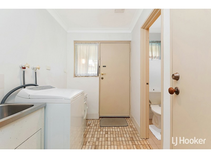 2 Leahy Court, Leeming WA 6149