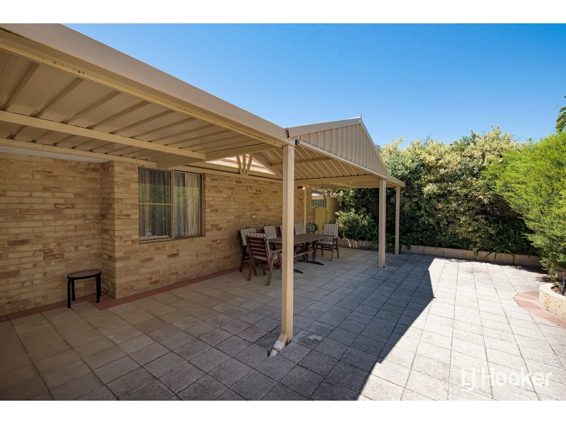 2 Leahy Court, Leeming WA 6149