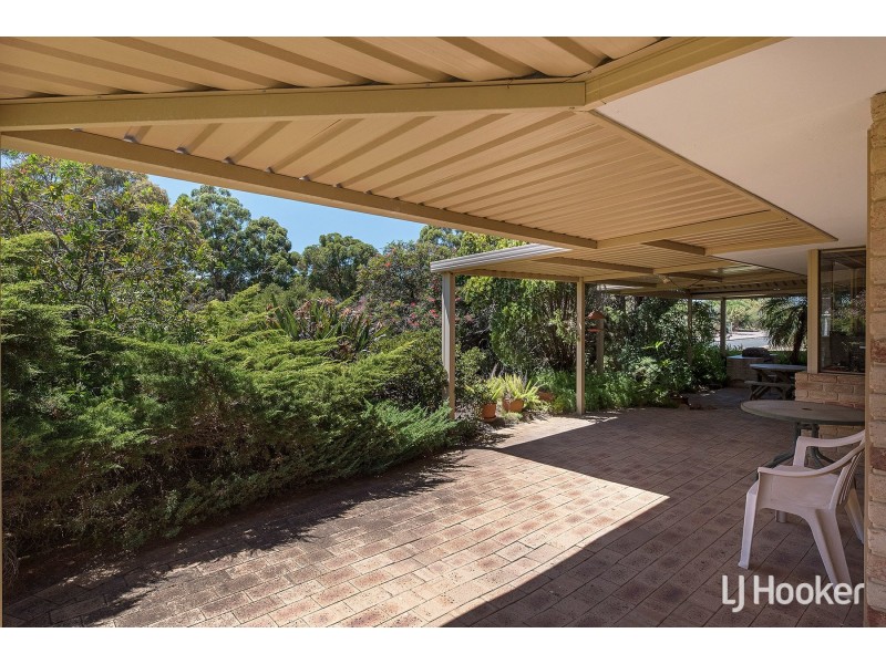 2 Leahy Court, Leeming WA 6149