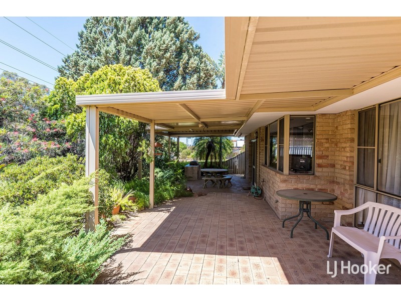 2 Leahy Court, Leeming WA 6149