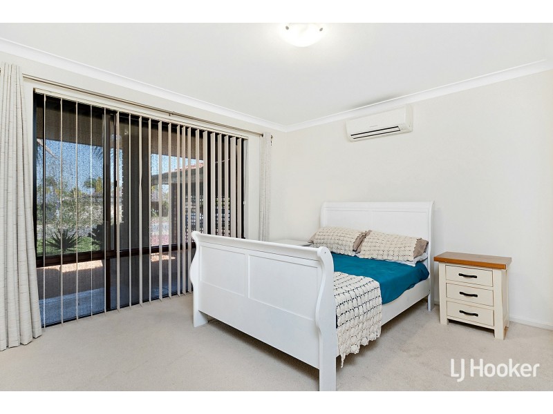 17 Calley Drive, Leeming WA 6149