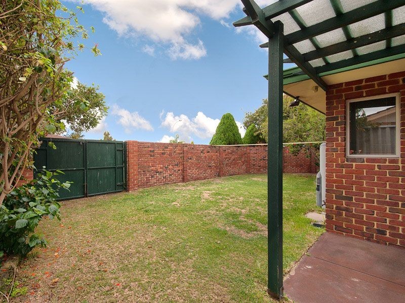 1 Brandwood Gardens, Leeming WA 6149