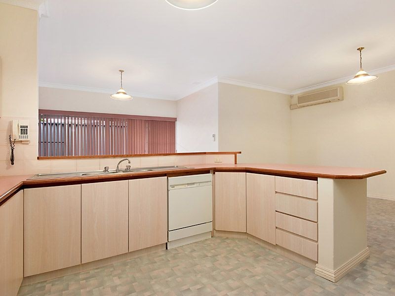 1 Brandwood Gardens, Leeming WA 6149