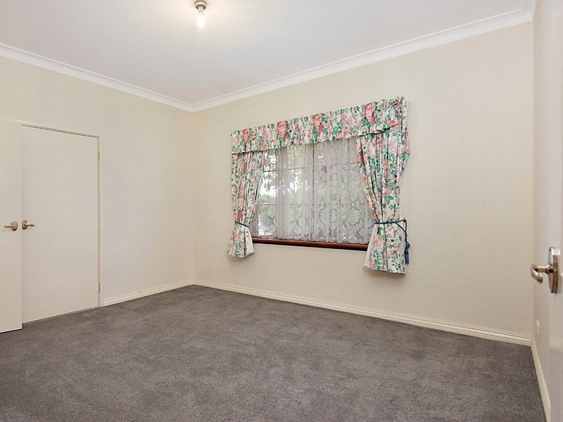 1 Brandwood Gardens, Leeming WA 6149