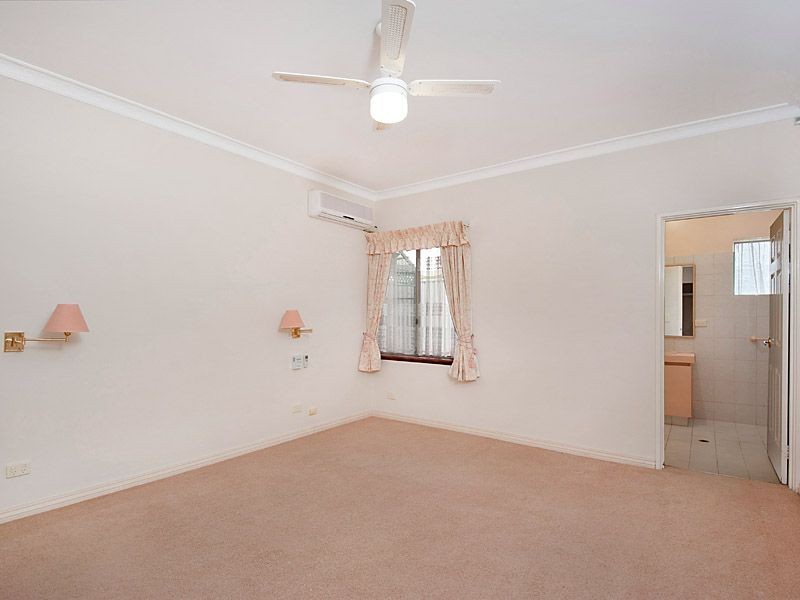 1 Brandwood Gardens, Leeming WA 6149