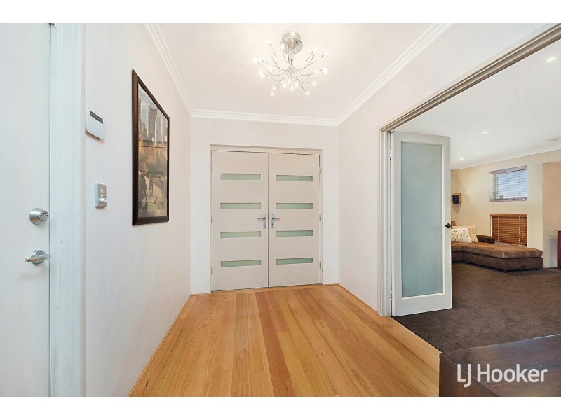 18 The Fairway, Jandakot WA 6164