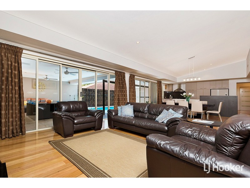 18 The Fairway, Jandakot WA 6164