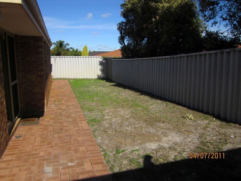 27 Burdett Retreat, Murdoch WA 6150