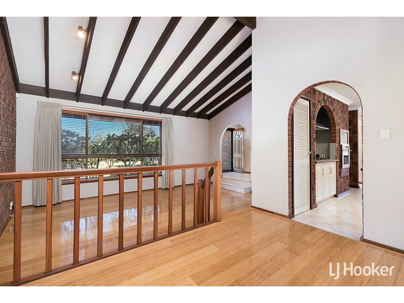 8 Greenham Place, Bibra Lake WA 6163