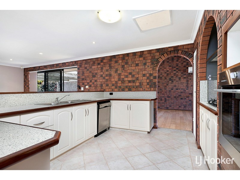 8 Greenham Place, Bibra Lake WA 6163