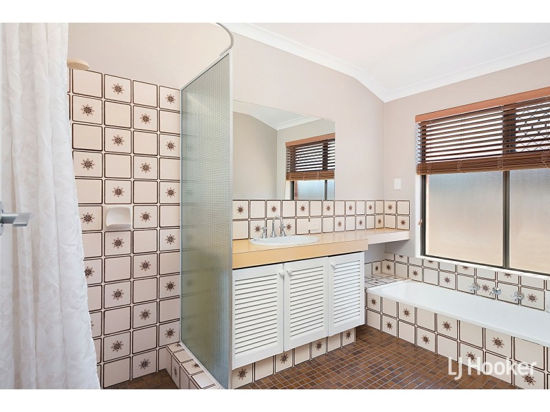 8 Greenham Place, Bibra Lake WA 6163