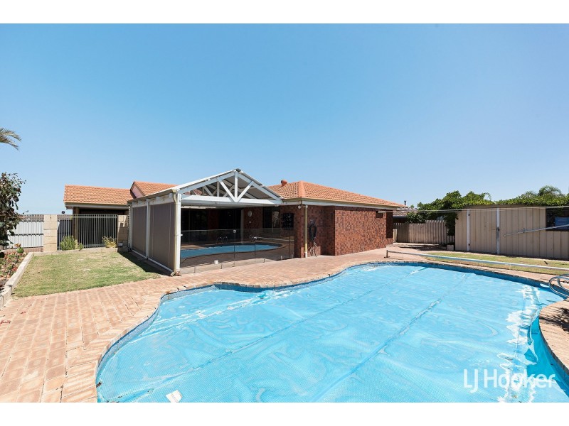8 Greenham Place, Bibra Lake WA 6163