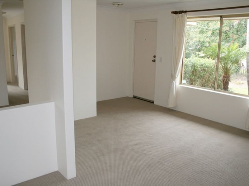 33 Hickson Avenue, Armadale WA 6112