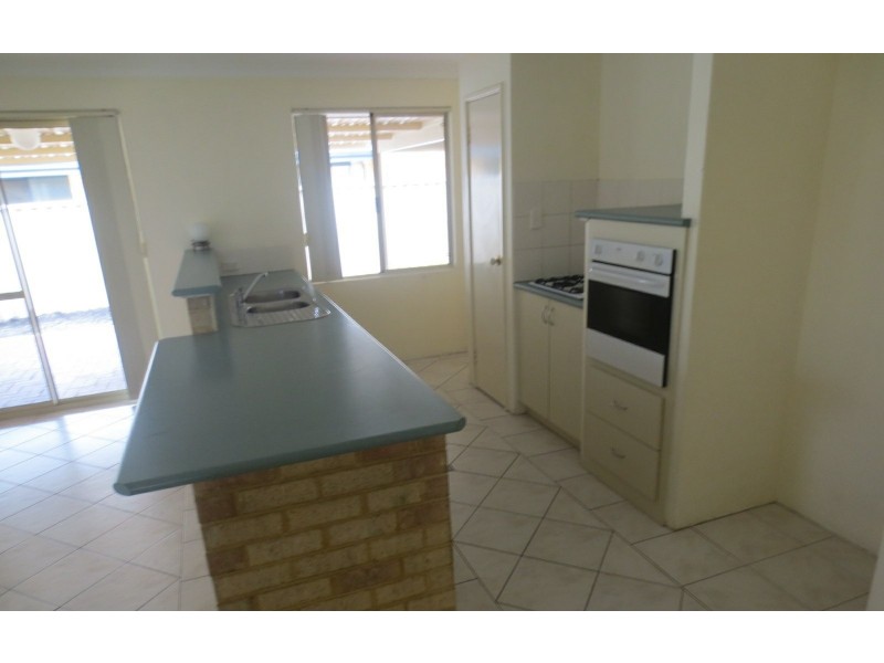 9 Windchime Terrace, Atwell WA 6164