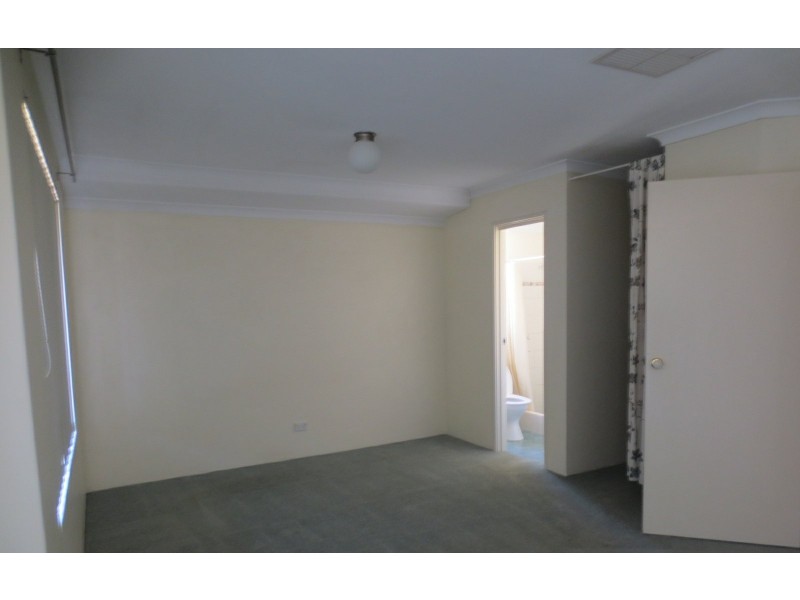 9 Windchime Terrace, Atwell WA 6164