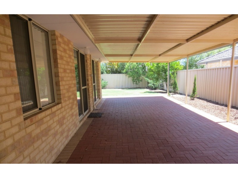 9 Windchime Terrace, Atwell WA 6164