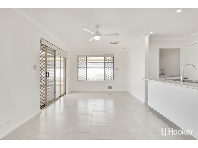 77 Casserly Drive, Leeming WA 6149