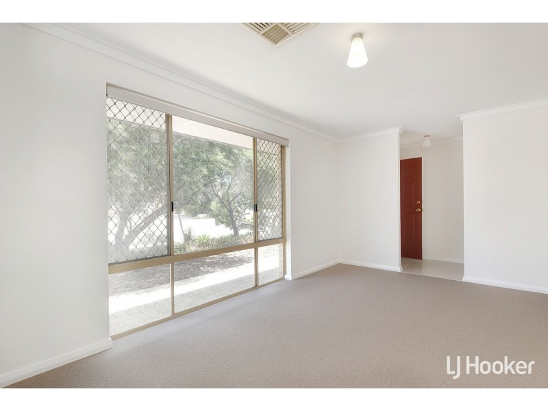 77 Casserly Drive, Leeming WA 6149