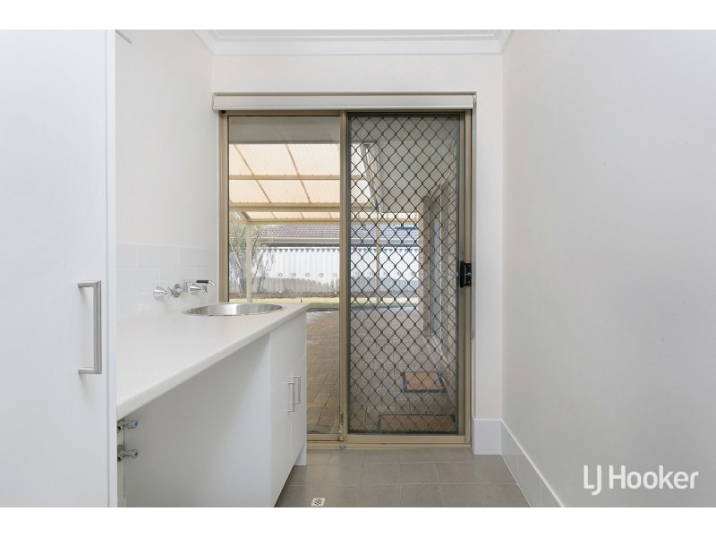 77 Casserly Drive, Leeming WA 6149