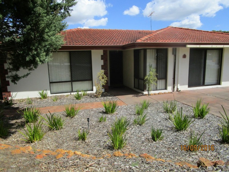 16 Jefferies Way, Leeming WA 6149