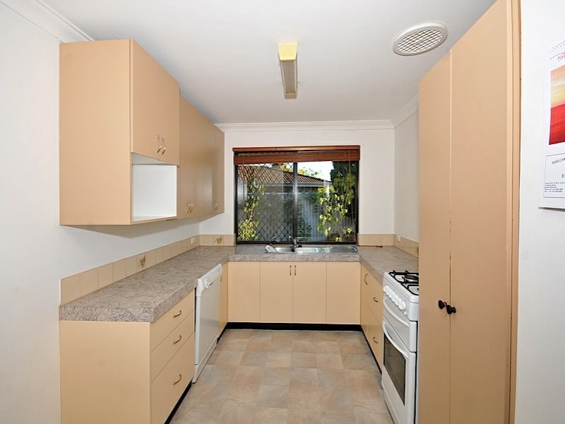 16 Jefferies Way, Leeming WA 6149