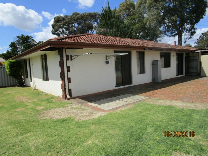 16 Jefferies Way, Leeming WA 6149