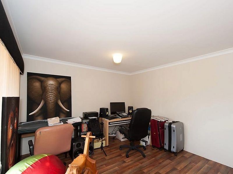 11 Barcroft Court, Atwell WA 6164
