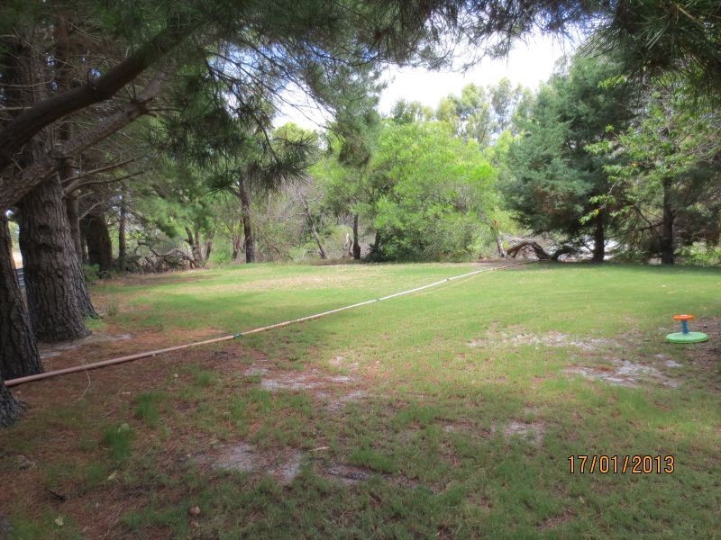 32 Kenby Chase, Wandi WA 6167