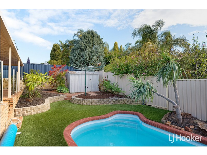 37 Merrifield Circle, Leeming WA 6149