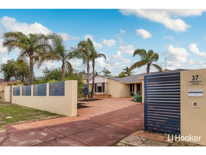 37 Merrifield Circle, Leeming WA 6149