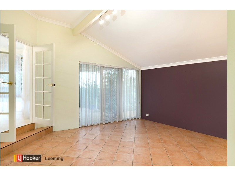 10 Tree Haven Vista, Leeming WA 6149