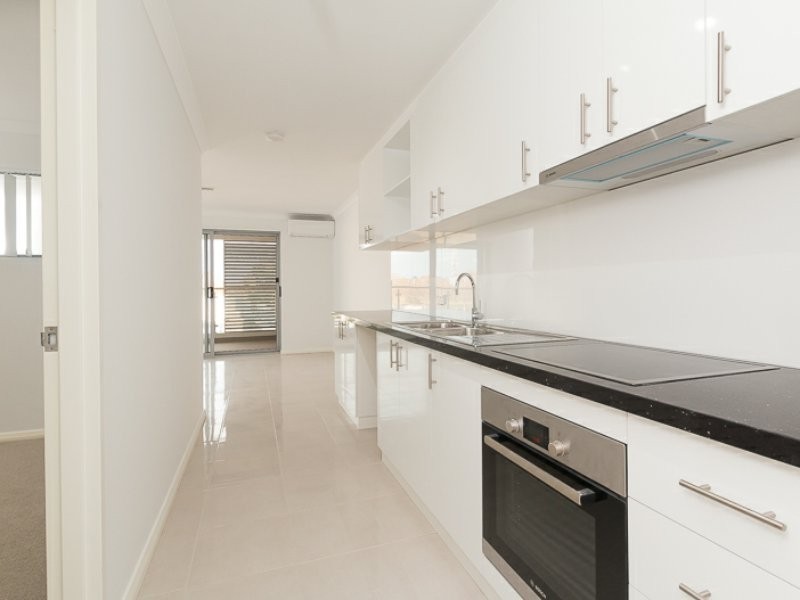 17/12 Westralia Gardens, Rockingham WA 6168
