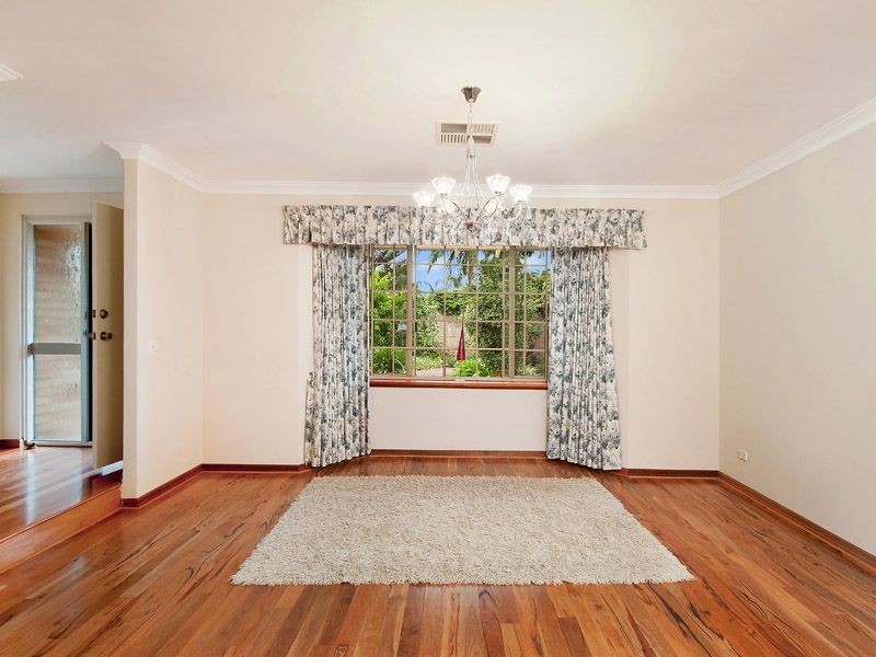 110 Casserly Drive, Leeming WA 6149