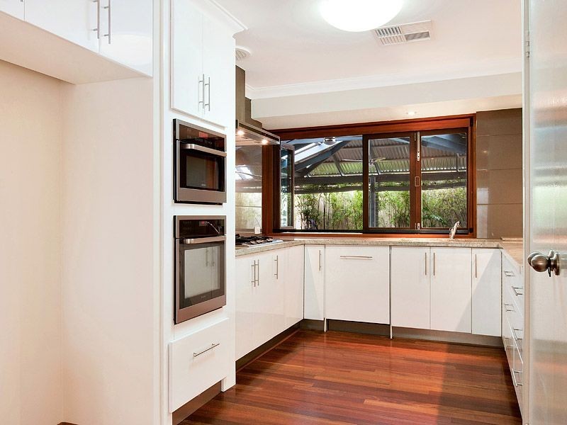 110 Casserly Drive, Leeming WA 6149